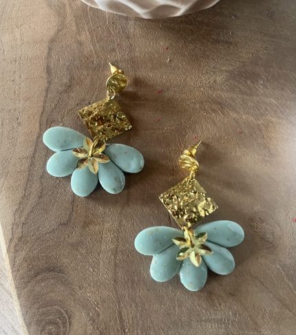 boucles vert clair 1